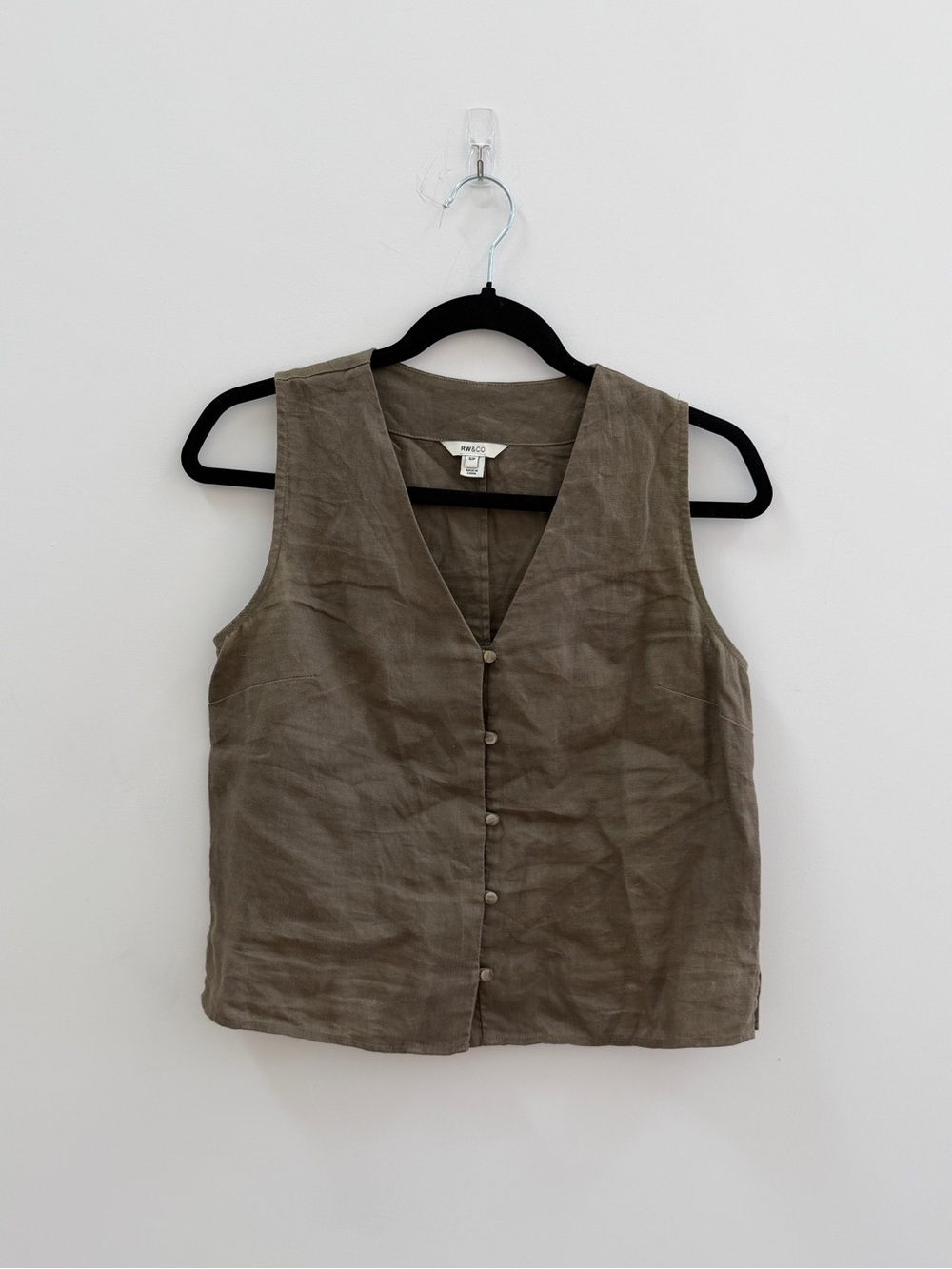 RW&CO. Olive-Green Linen Button-Front Camisole